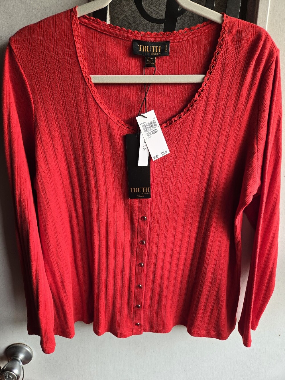 Truth Vibrant Red Ribbed Snap-Front Long Sleeve Top NWT